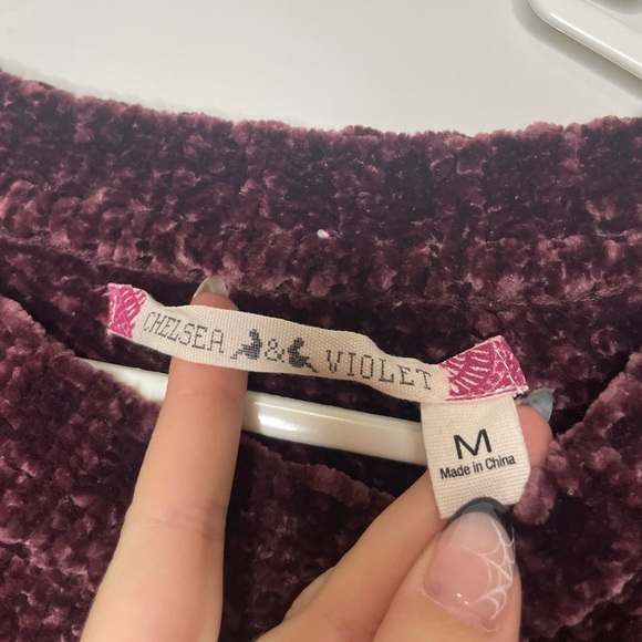 Chelsea and Violet Maroon Crewneck Knit Sweater - Picture 3 of 3